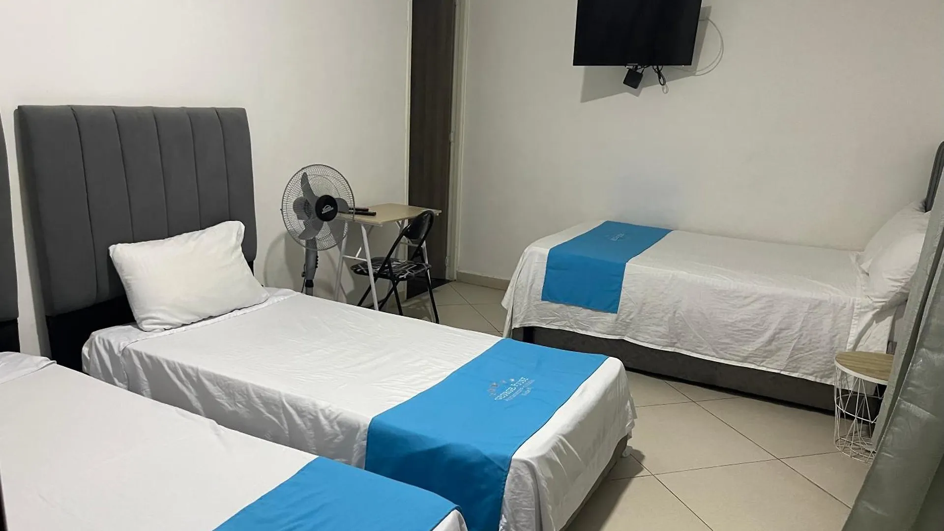 Hotel House Medellín 3*,  Colombia